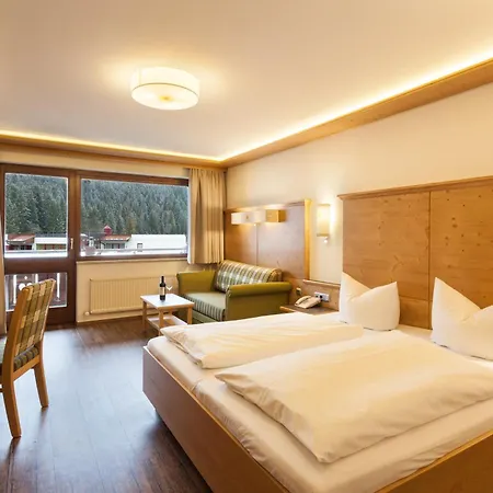 Tyrol Am 4*